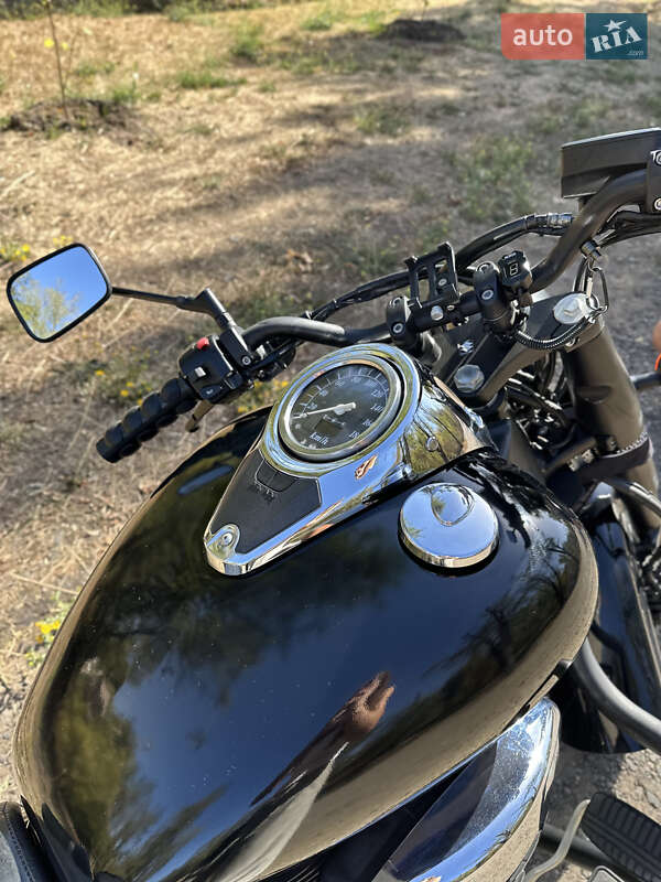 Мотоцикл Классик Suzuki Intruder 400 2007 в Кривом Роге