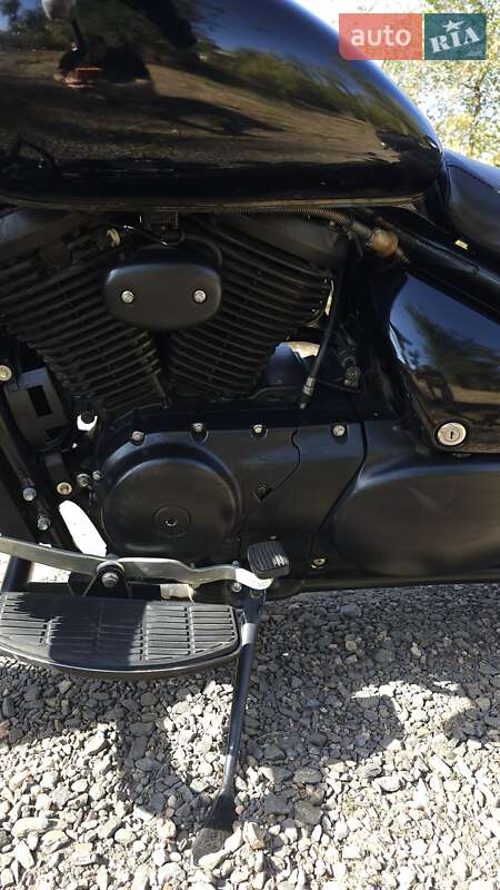 Мотоцикл Классик Suzuki Intruder 400 2007 в Кривом Роге