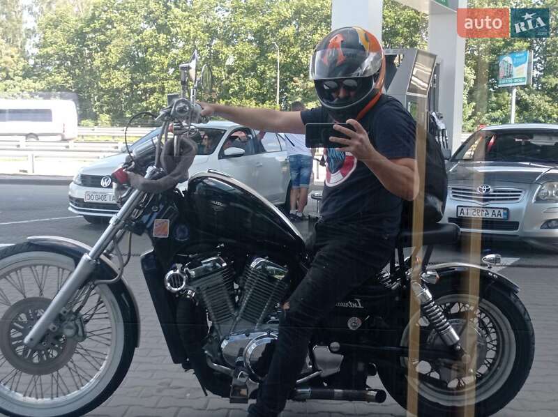 Боббер Suzuki Intruder 800 1996 в Києві