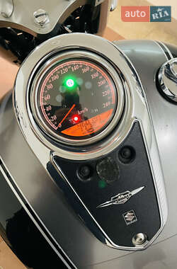 Мотоцикл Круізер Suzuki Intruder M 1800R 2010 в 