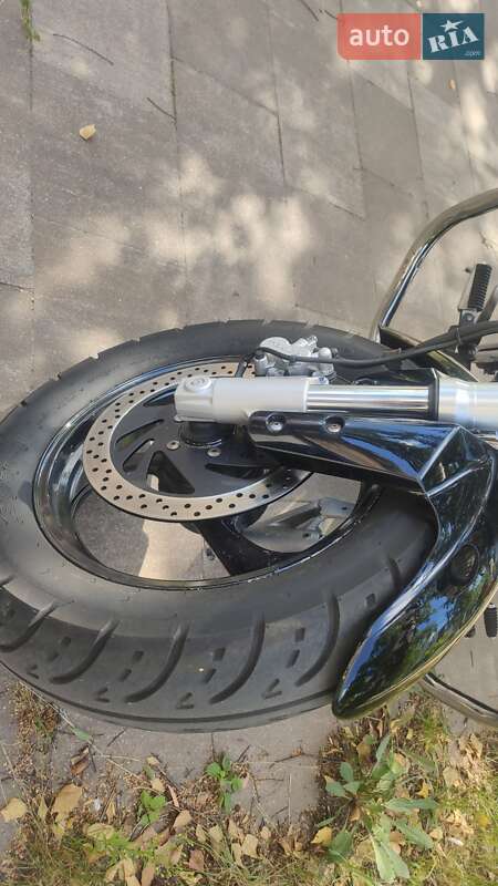 Мотоцикл Круизер Suzuki Intruder M800 2006 в Вишневом фото 11 Мотоцикл Круизер Suzuki Intruder M800 2006 в Вишневом