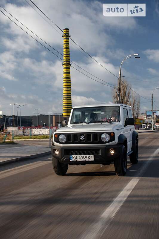 Внедорожник / Кроссовер Suzuki Jimny 2022 в Киеве