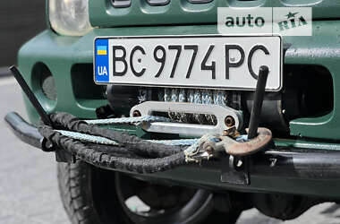 Внедорожник / Кроссовер Suzuki Jimny 2003 в Межгорье