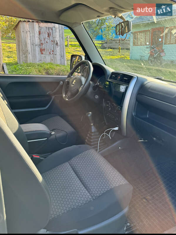 Внедорожник / Кроссовер Suzuki Jimny 2010 в Верховине