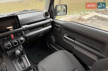 Позашляховик / Кросовер Suzuki Jimny 2022 в 