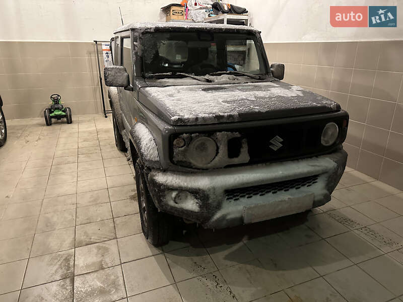 Позашляховик / Кросовер Suzuki Jimny 2022 в 