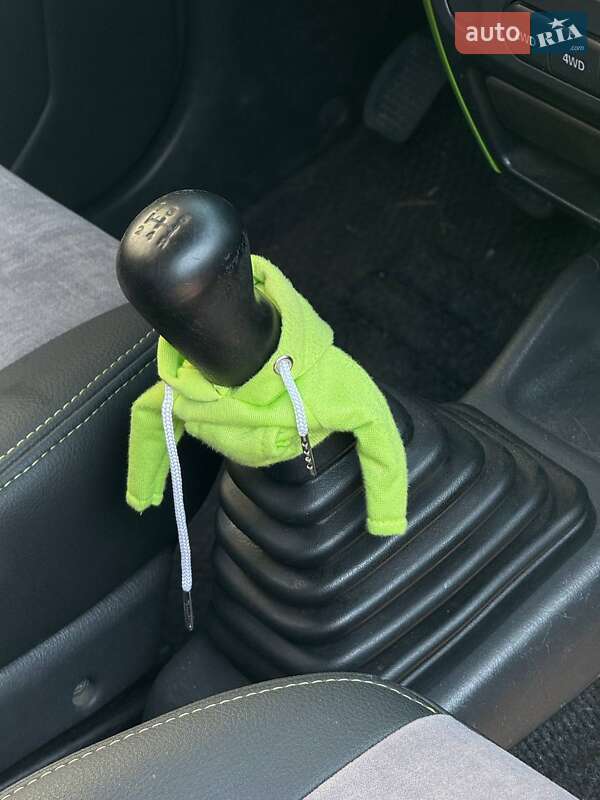 Внедорожник / Кроссовер Suzuki Jimny 2006 в Черновцах