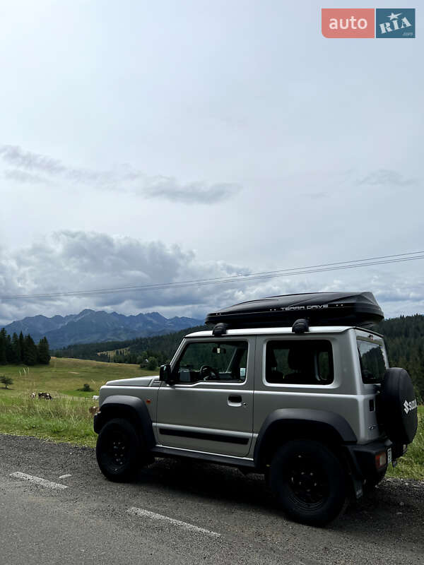 Внедорожник / Кроссовер Suzuki Jimny 2022 в Киеве