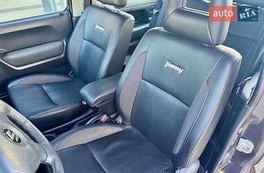 Внедорожник / Кроссовер Suzuki Jimny 2011 в 