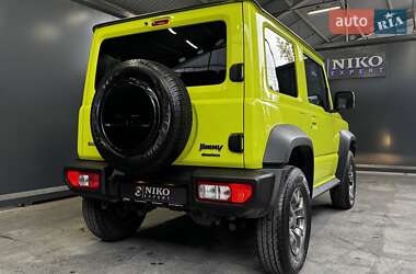 Позашляховик / Кросовер Suzuki Jimny 2019 в 