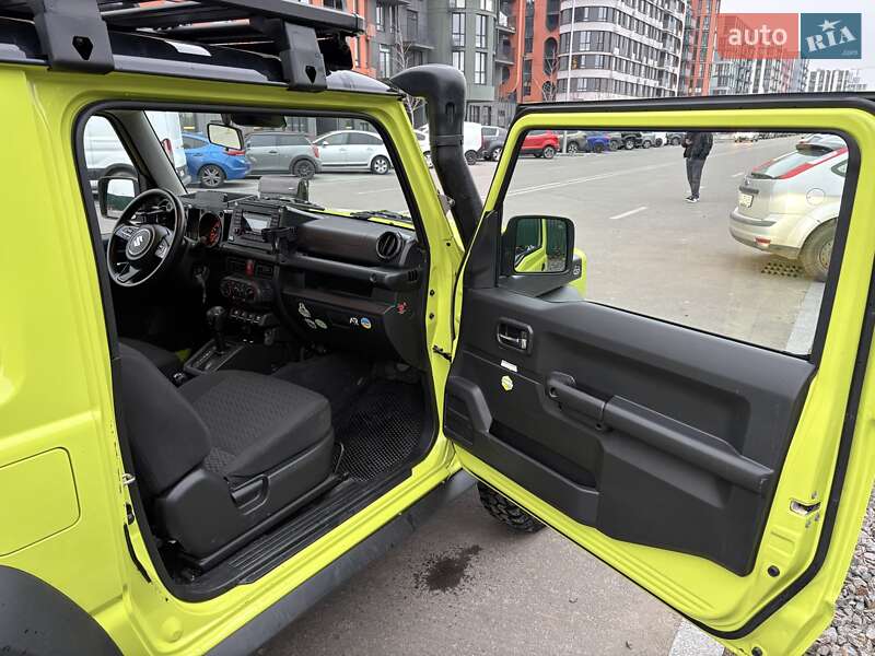 Внедорожник / Кроссовер Suzuki Jimny 2021 в Киеве