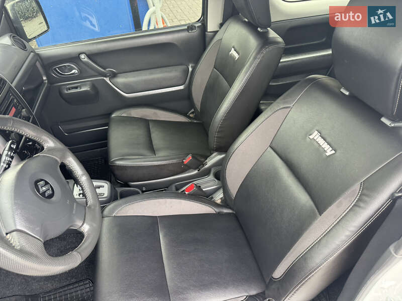 Внедорожник / Кроссовер Suzuki Jimny 2014 в Черноморске фото 16 Внедорожник / Кроссовер Suzuki Jimny 2014 в Черноморске