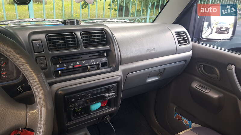 Позашляховик / Кросовер Suzuki Jimny 1999 в Житомирі