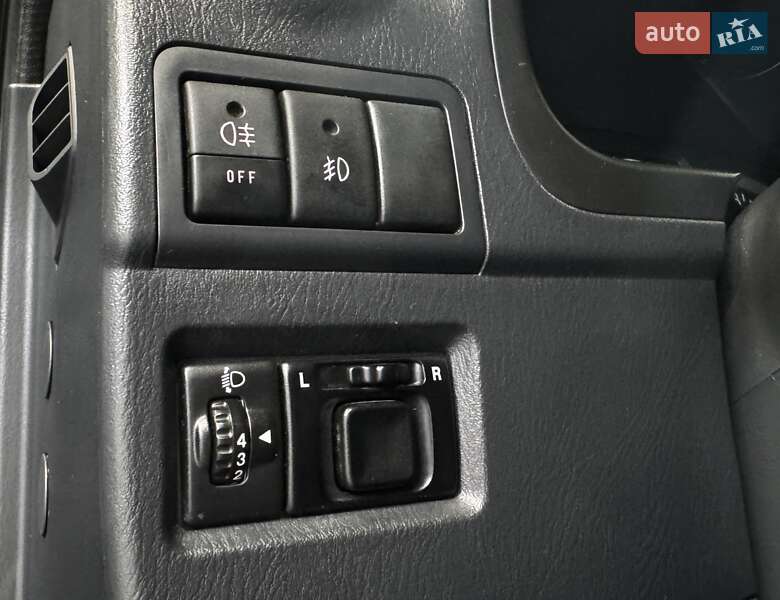 Позашляховик / Кросовер Suzuki Jimny 2013 в Києві фото 32 Позашляховик / Кросовер Suzuki Jimny 2013 в Києві