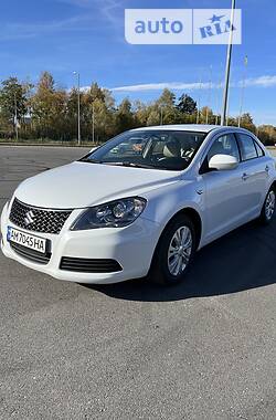 Седан Suzuki Kizashi 2012 в Львові