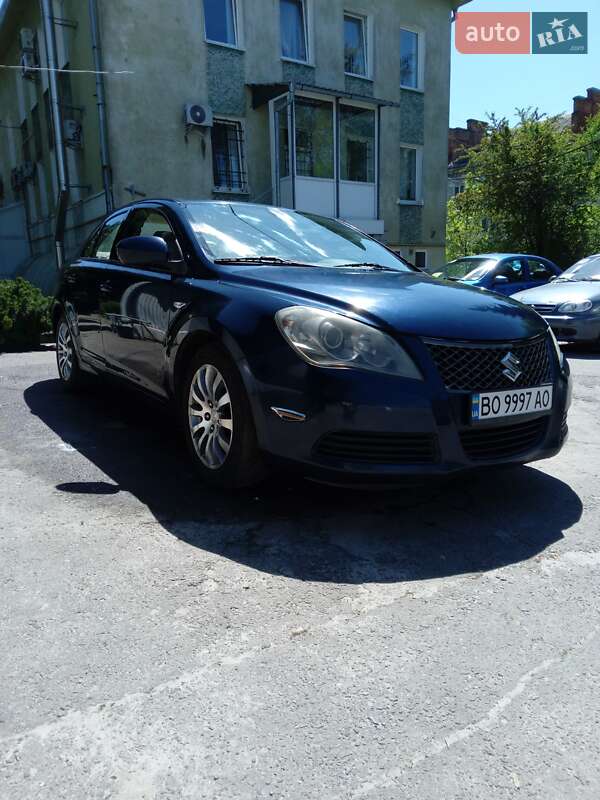 Седан Suzuki Kizashi 2010 в Тернополе