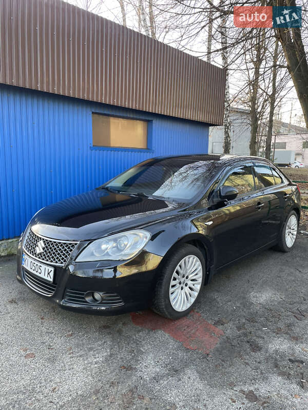 Седан Suzuki Kizashi 2011 в Киеве