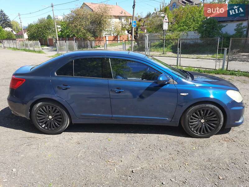 Седан Suzuki Kizashi 2012 в Києві