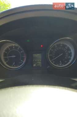 Седан Suzuki Kizashi 2012 в 