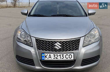 Седан Suzuki Kizashi 2010 в 
