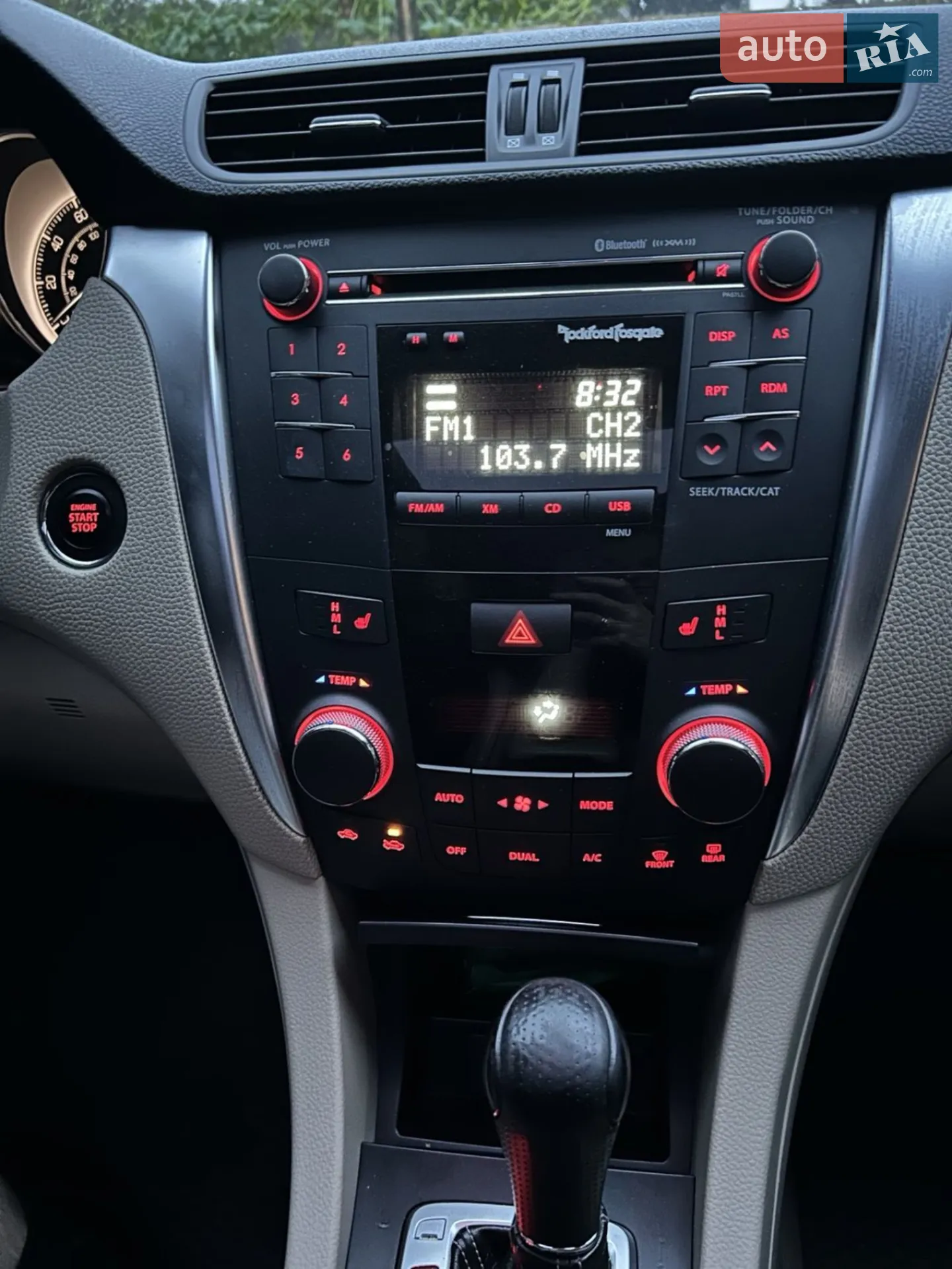 2012 Suzuki Kizashi - мініатюра 15