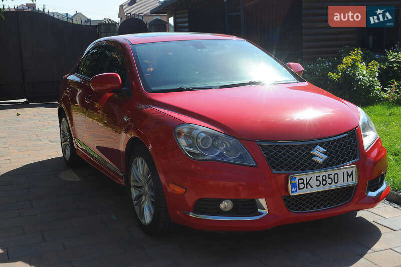 Седан Suzuki Kizashi 2010 в Рівному