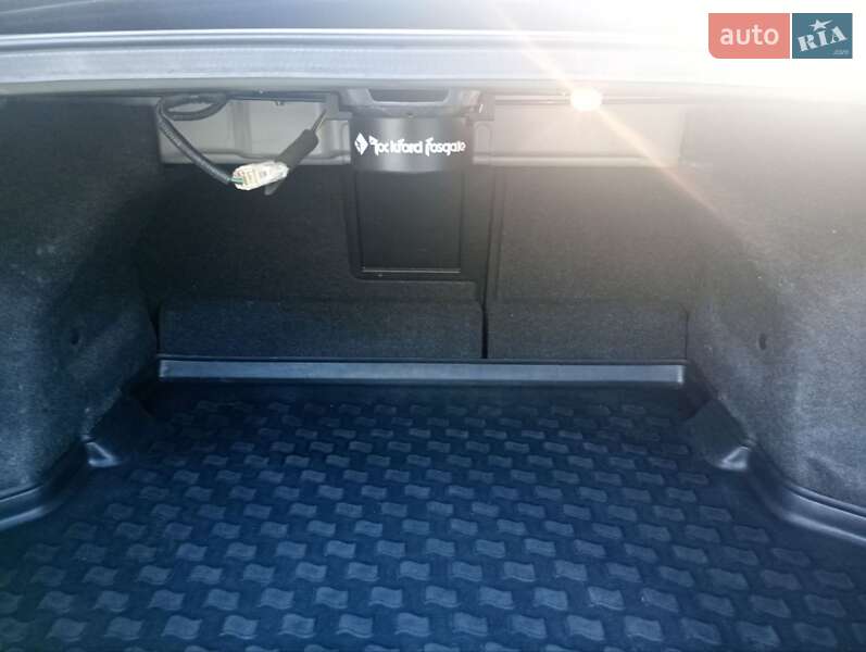 Седан Suzuki Kizashi 2011 в Ужгороде фото 15 Седан Suzuki Kizashi 2011 в Ужгороде