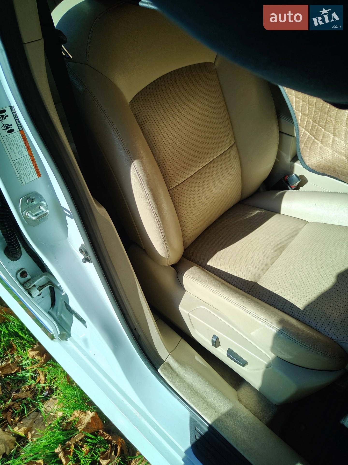 2010 Suzuki Kizashi - мініатюра 8