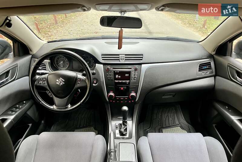 Седан Suzuki Kizashi 2012 в Киеве