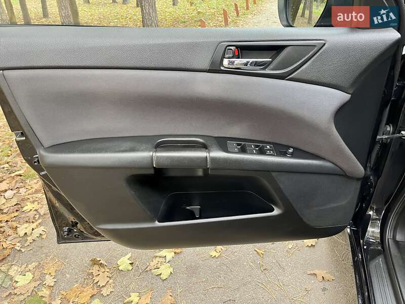 Седан Suzuki Kizashi 2012 в Киеве