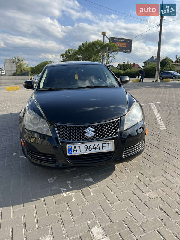 Седан Suzuki Kizashi 2012 в Ивано-Франковске