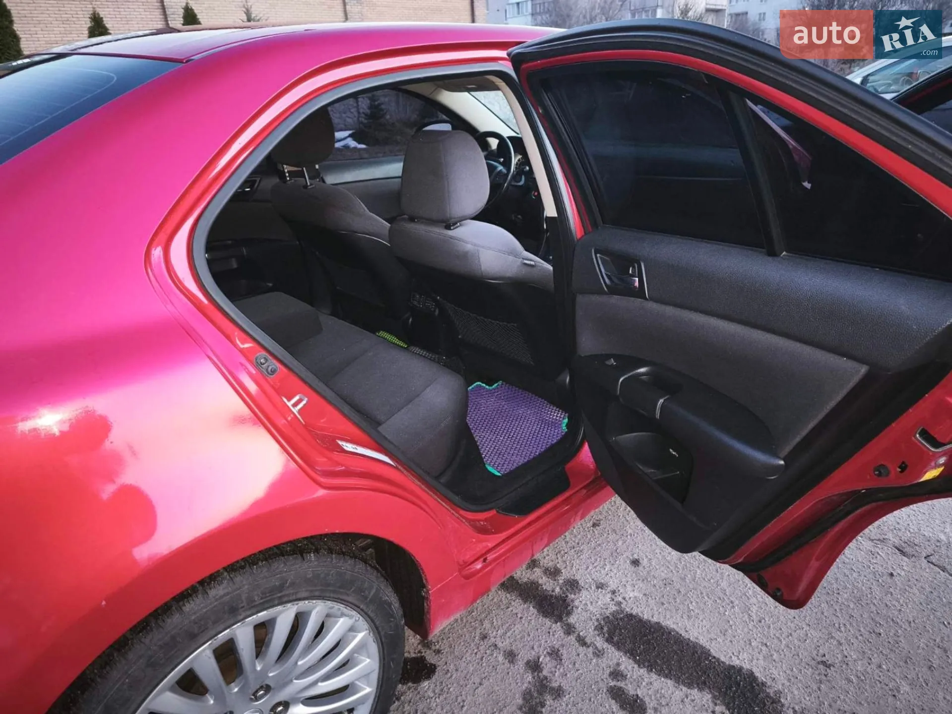 2012 Suzuki Kizashi - мініатюра 12