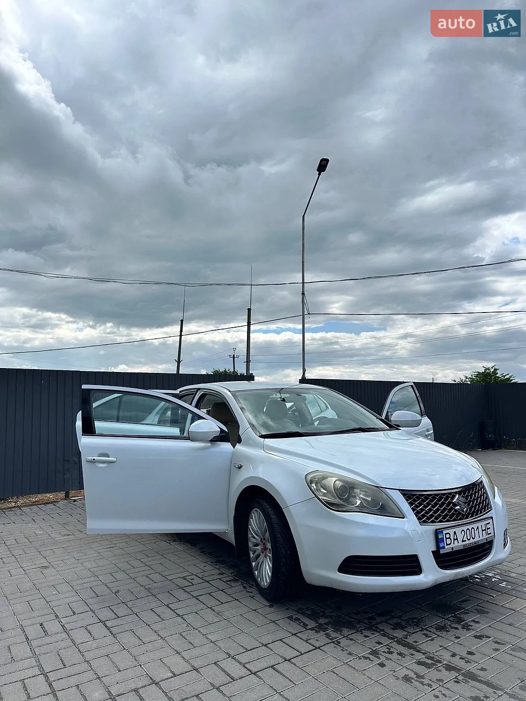 2012 Suzuki Kizashi - мініатюра 7
