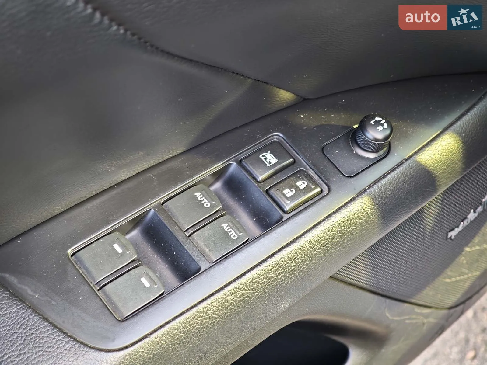 2011 Suzuki Kizashi - мініатюра 25