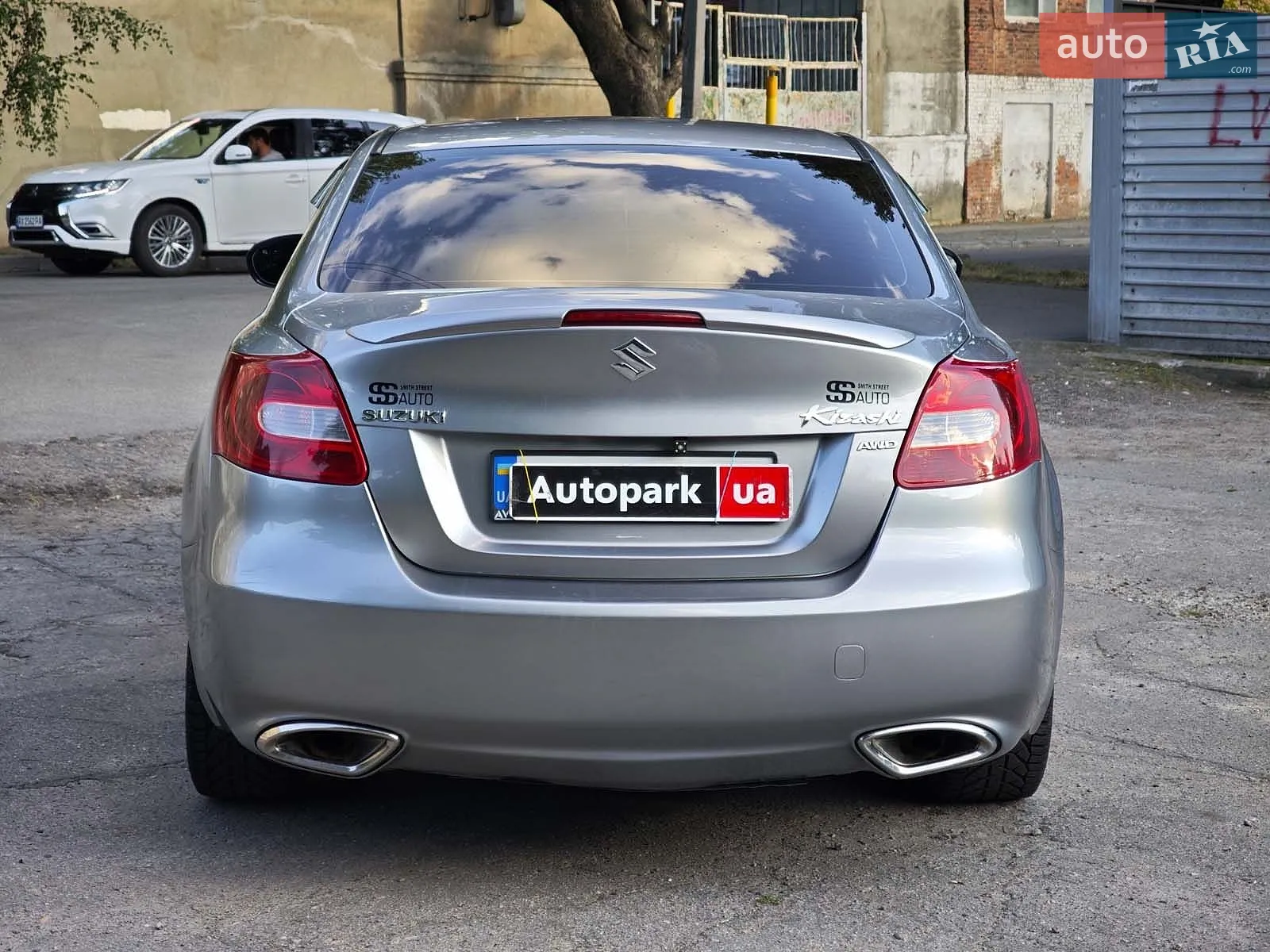 2011 Suzuki Kizashi - мініатюра 10