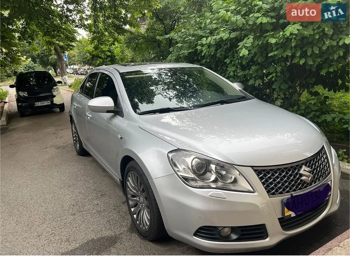 2011 Suzuki Kizashi - мініатюра 2