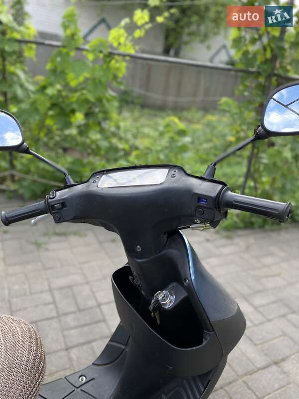 Скутер Suzuki Lets 2 2000 в Шполе