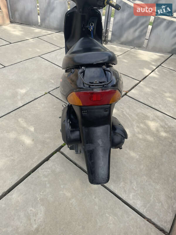 Скутер Suzuki Lets 2 2006 в Чернівцях фото 4 Скутер Suzuki Lets 2 2006 в Чернівцях