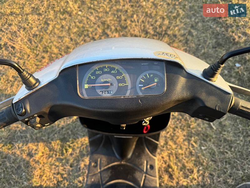 Скутер Suzuki Lets 2 2002 в Кагарлыке