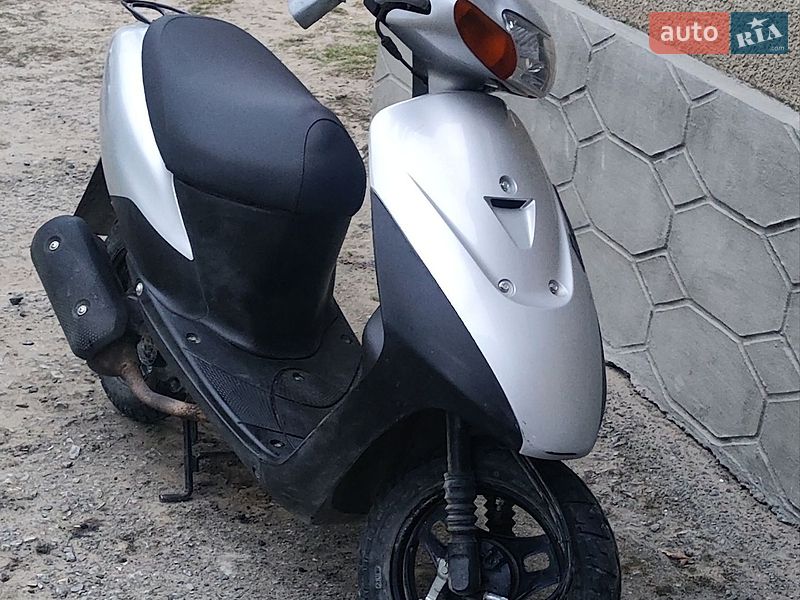Скутер Suzuki Lets 2 2001 в Кременці фото Скутер Suzuki Lets 2 2001 в Кременці