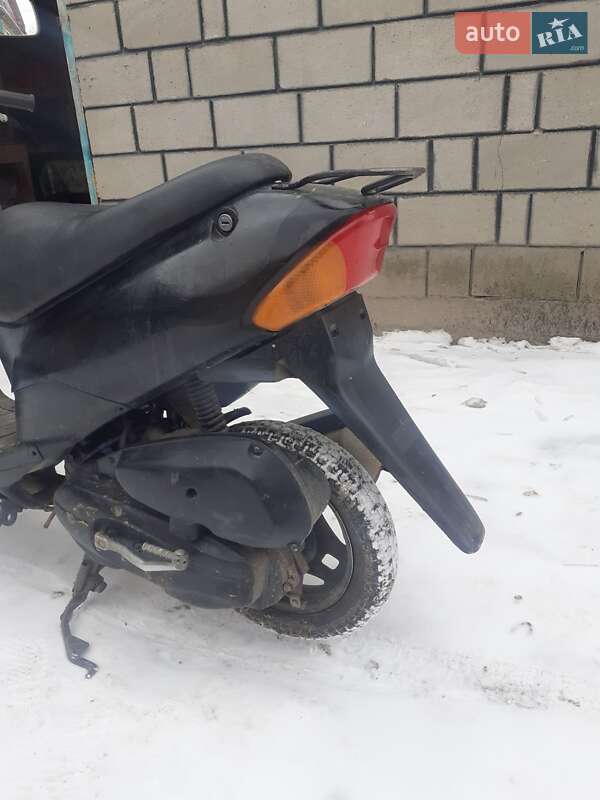 Мотороллер Suzuki Lets 3 2010 в Сарнах фото 4 Мотороллер Suzuki Lets 3 2010 в Сарнах