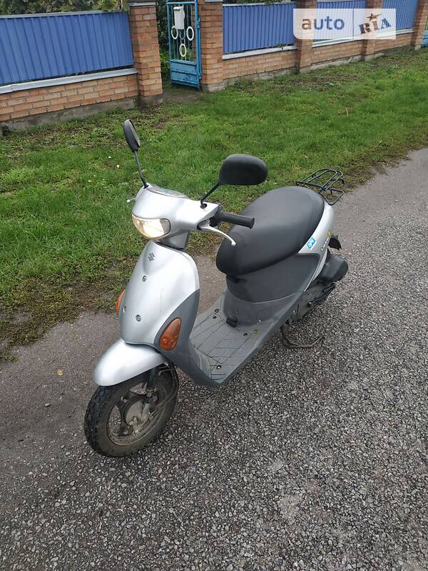 Suzuki Lets 4