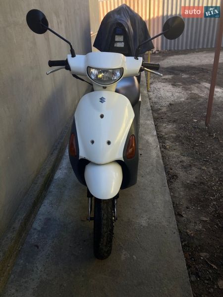 Скутер Suzuki Lets 4 2012 в Новомосковске