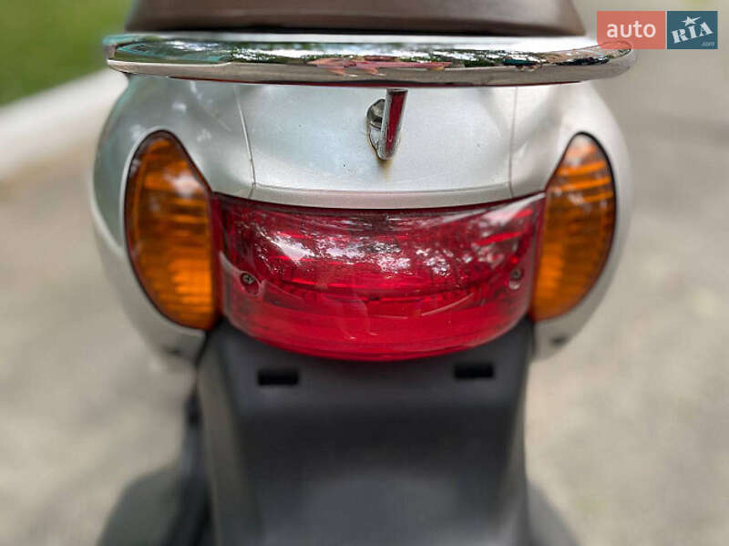 Грузовые мотороллеры, мотоциклы, скутеры, мопеды Suzuki Lets 4G 2016 в Киеве фото 4 Грузовые мотороллеры, мотоциклы, скутеры, мопеды Suzuki Lets 4G 2016 в Киеве