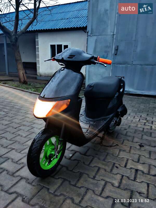 Скутер Suzuki Lets 1996 в Кобеляках фото Скутер Suzuki Lets 1996 в Кобеляках