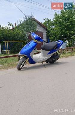 Скутер Suzuki Lets 2011 в 