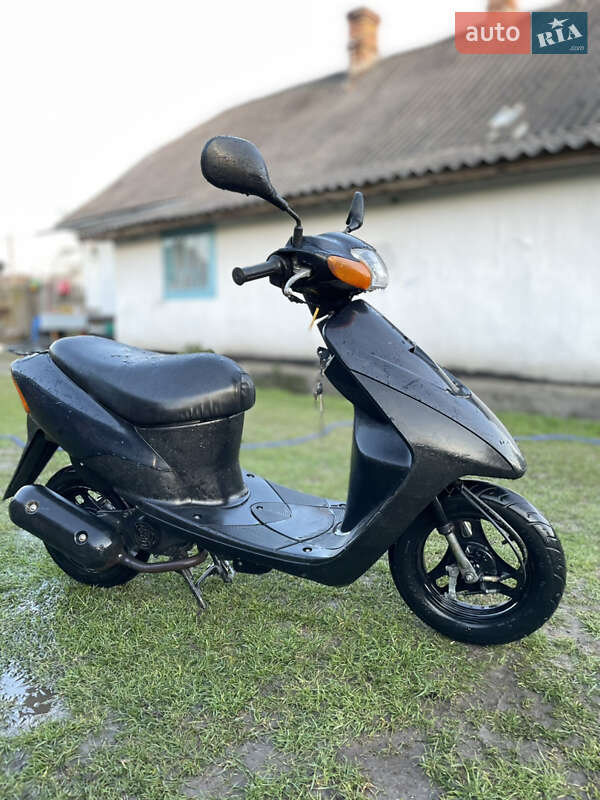 Скутер Suzuki Lets 2011 в Радехове