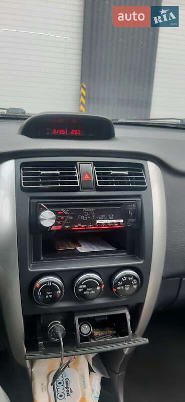Седан Suzuki Liana 2005 в Білій Церкві