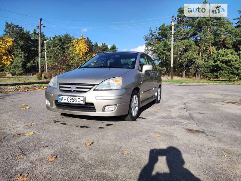 Седан Suzuki Liana 2005 в Горишних Плавнях