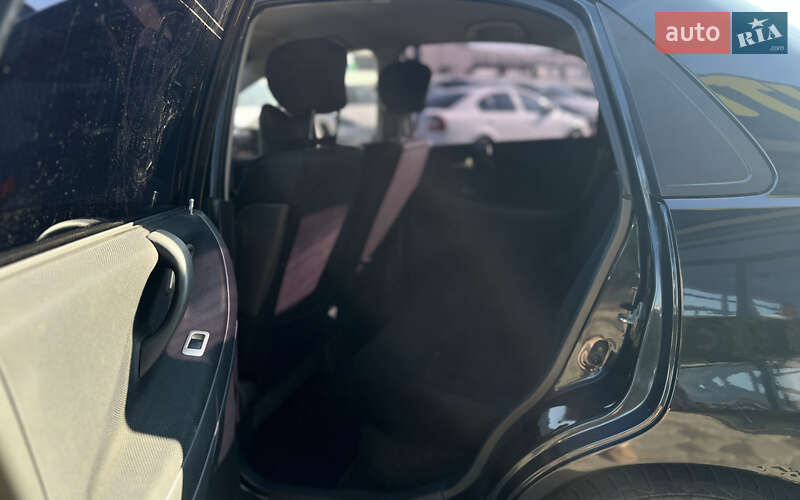 Седан Suzuki Liana 2005 в Мукачево